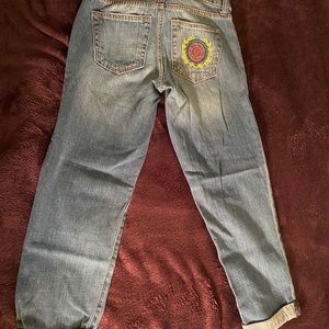 Light blue boyfriend jeans.